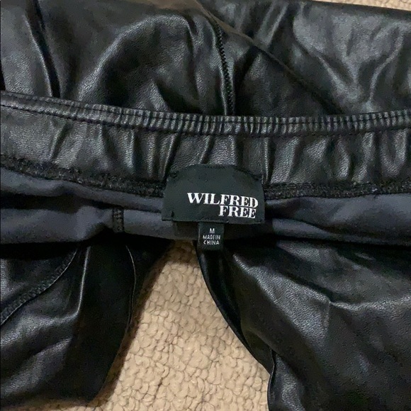 Wilfred aritzia pleather leggings - Picture 3 of 3